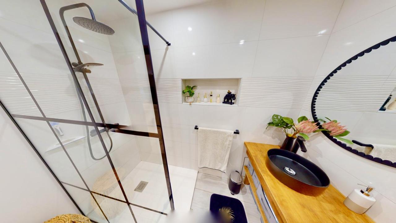 Marina, Spa & Sun - 2 Bedrooms - Luxury Apartment Anse Marcel ภายนอก รูปภาพ